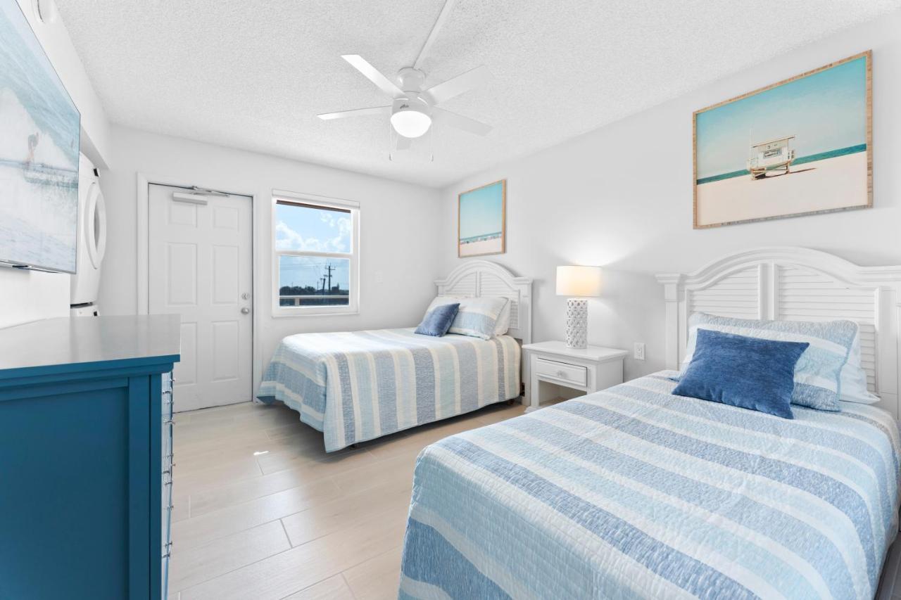 Paradise Beach Club - Ground Floor & Townhouses Satellite Beach Extérieur photo