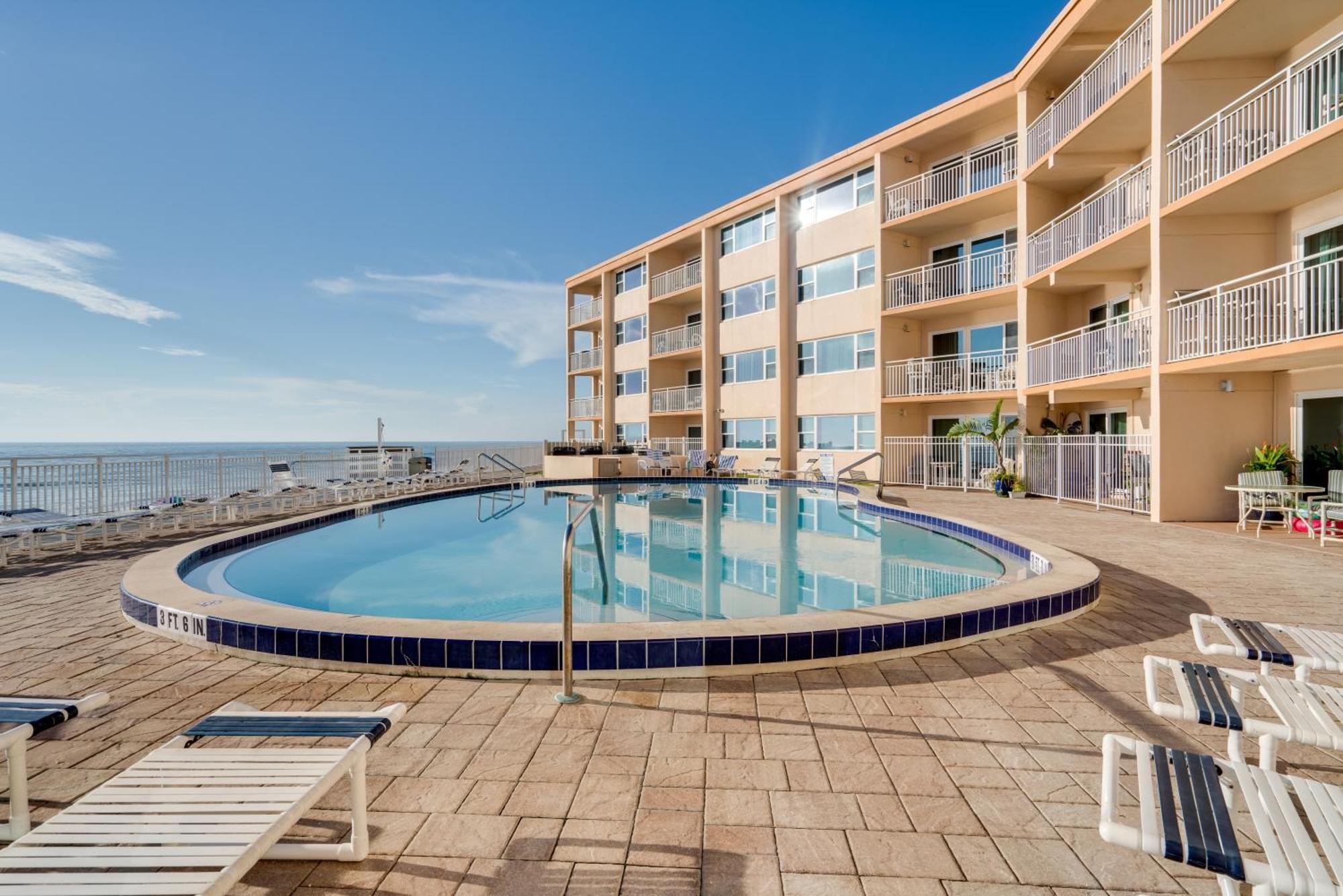 Paradise Beach Club - Ground Floor & Townhouses Satellite Beach Extérieur photo
