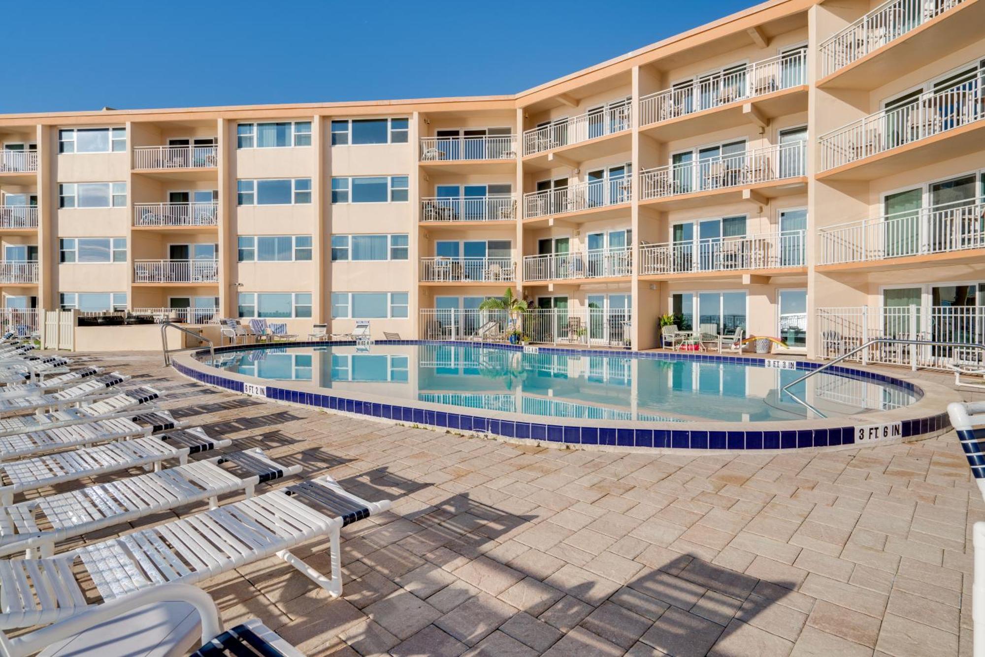 Paradise Beach Club - Ground Floor & Townhouses Satellite Beach Extérieur photo