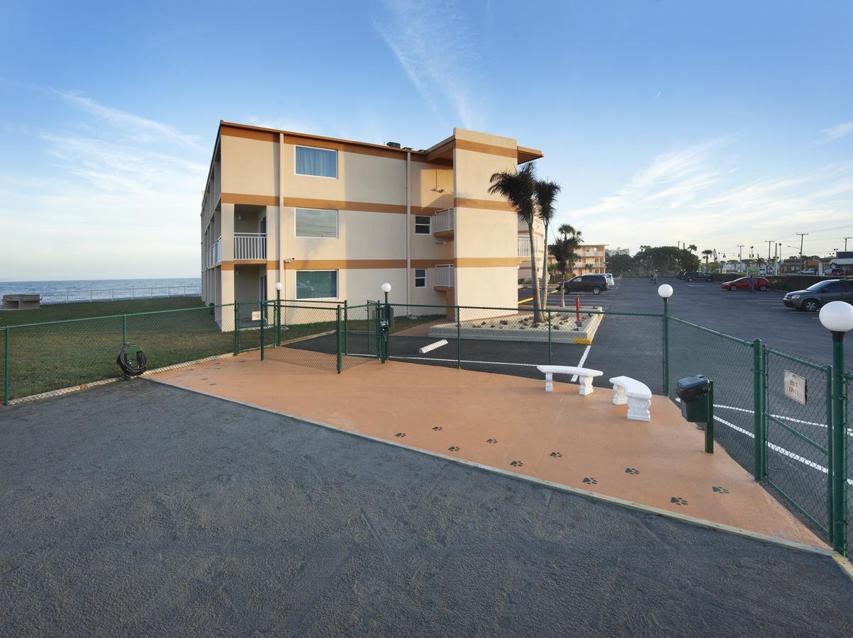 Paradise Beach Club - Ground Floor & Townhouses Satellite Beach Extérieur photo